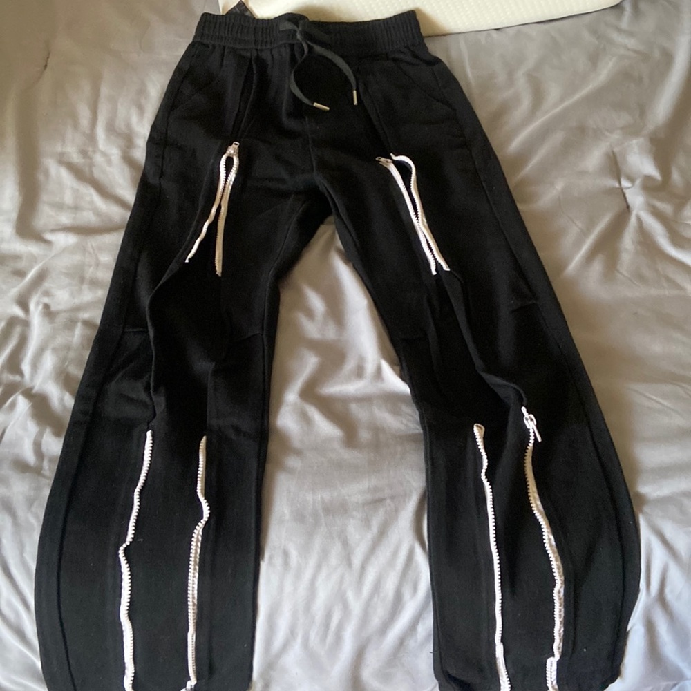 Black zipper pants